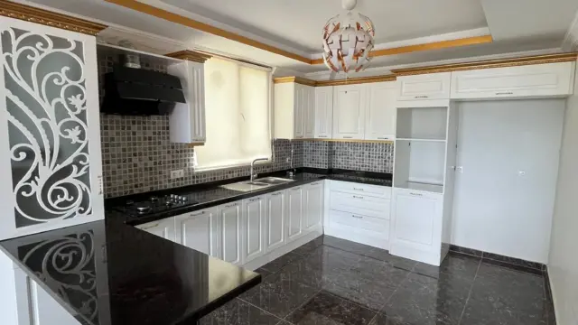 WhatsApp Image 2025-01-30 at 4.59.04 PM (2)